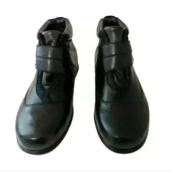 Aravon Women's Ankle Boots Size 6 D - Picture 2 of 8